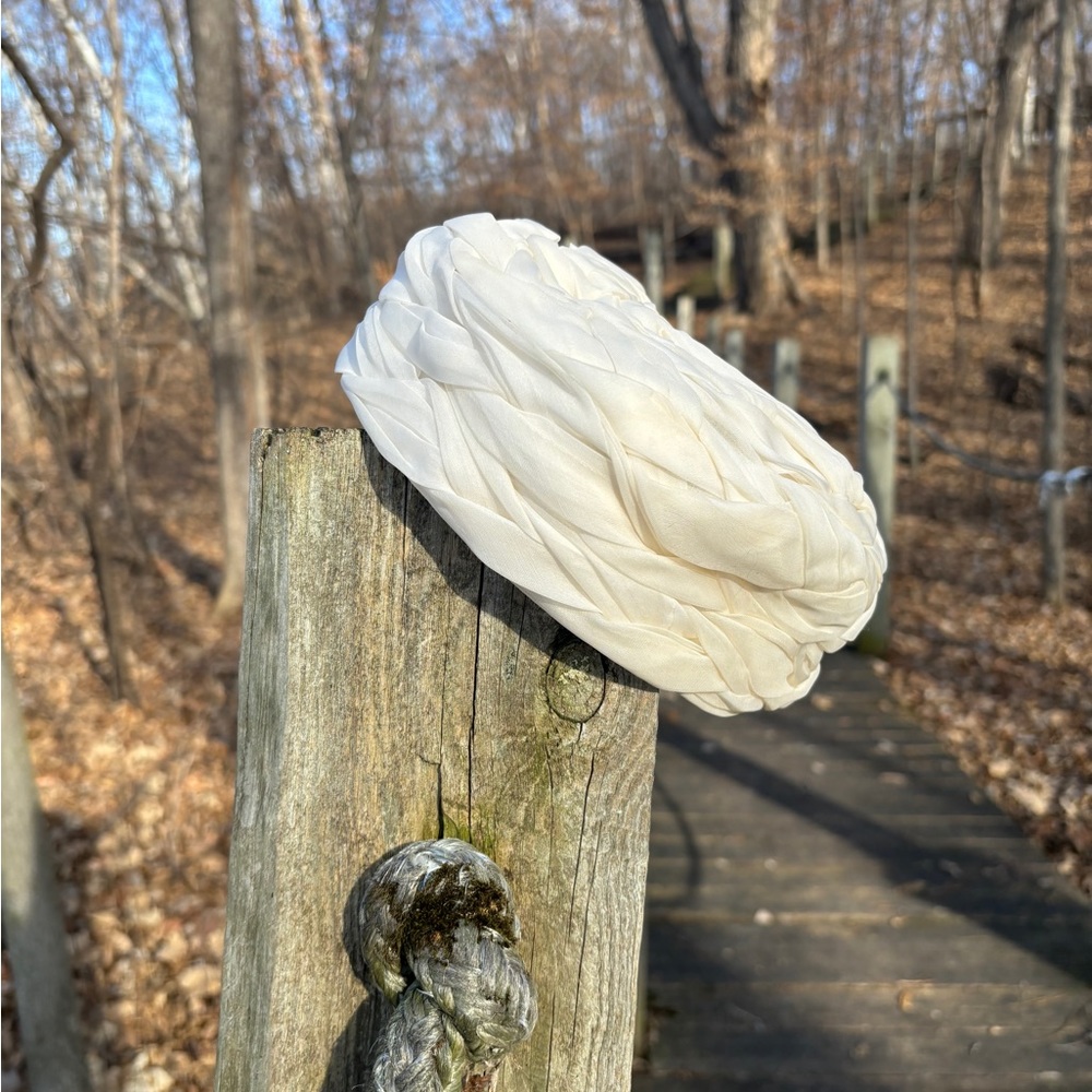 Beautiful Vintage White chiffon pill box hat